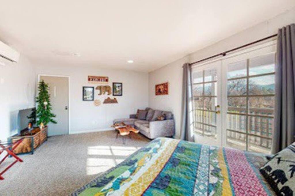 Couples Hideout In Heart Of Oakhurst Dış mekan fotoğraf